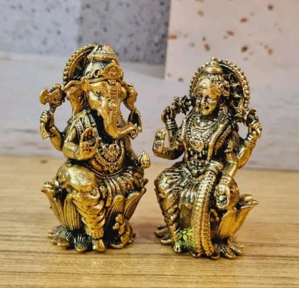 Lakshmi Ganesha Statue